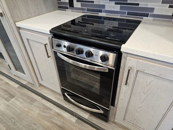 2021 Keystone Montana High Country 330RL - Image 25