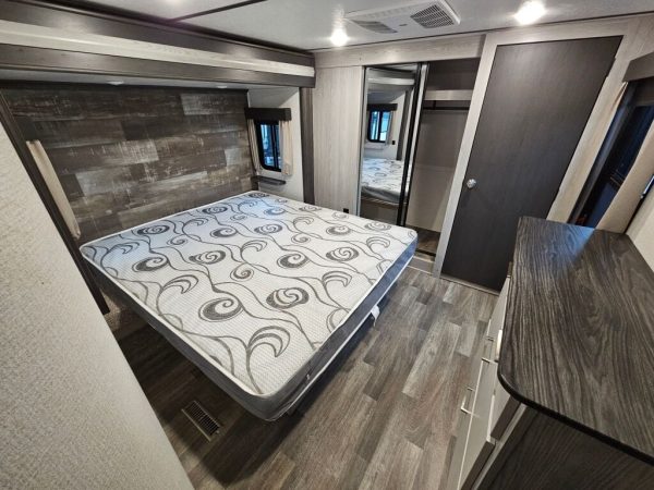 2021 Keystone Montana High Country 330RL - Image 28