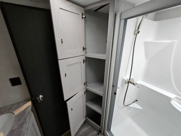 2021 Keystone Montana High Country 330RL - Image 35