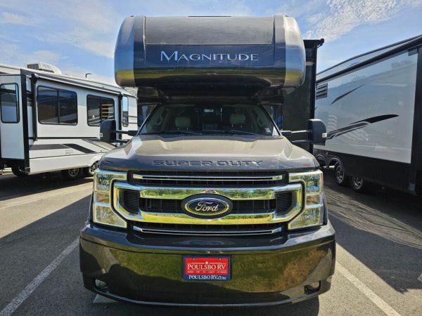 2021 Thor Motor Coach Magnitude Super C RB34 - Image 5