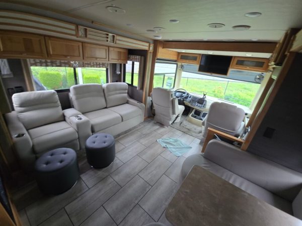 2021 Tiffin Motorhomes Open Road Allegro 34PA - Image 13