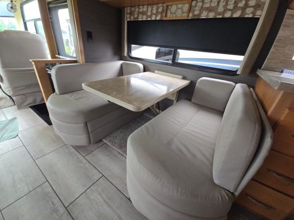 2021 Tiffin Motorhomes Open Road Allegro 34PA - Image 15