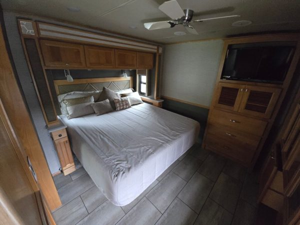 2021 Tiffin Motorhomes Open Road Allegro 34PA - Image 24