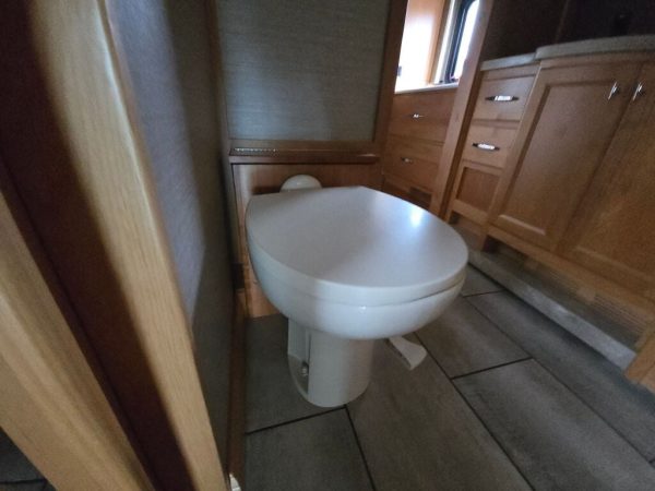 2021 Tiffin Motorhomes Open Road Allegro 34PA - Image 27