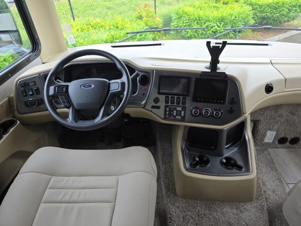 2021 Tiffin Motorhomes Open Road Allegro 34PA - Image 9