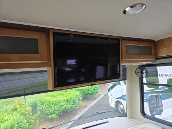 2021 Tiffin Motorhomes Open Road Allegro 34PA - Image 10