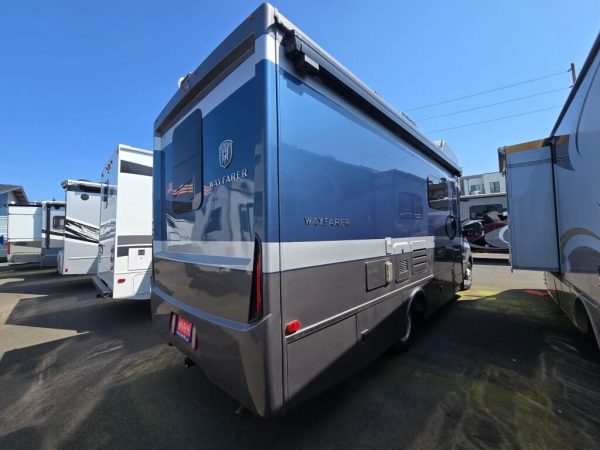 2021 Tiffin Motorhomes Wayfarer 25RW - Image 3