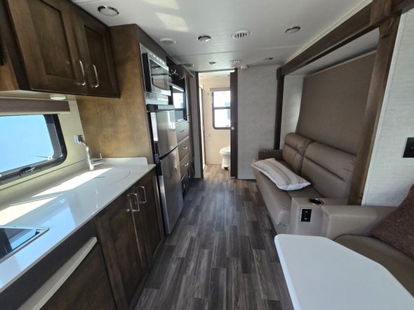 2021 Tiffin Motorhomes Wayfarer 25RW - Image 8