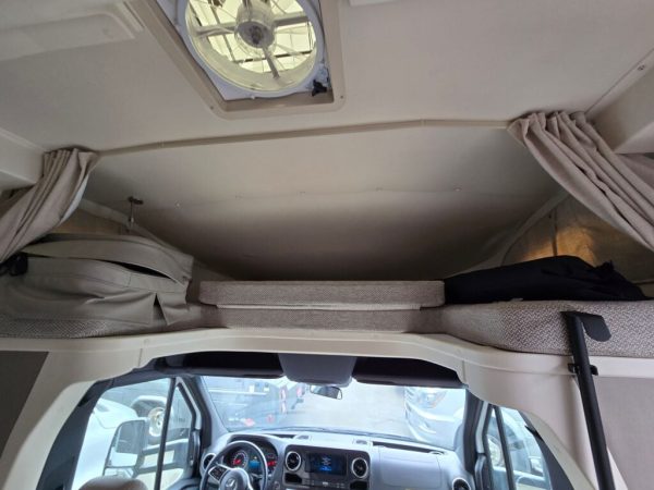 2021 Winnebago Navion 24J - Image 6