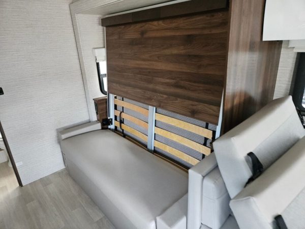 2021 Winnebago View 24D - Image 13