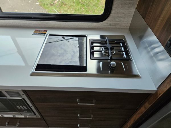 2021 Winnebago View 24D - Image 18