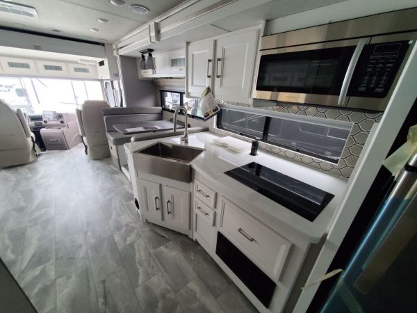 2022 Coachmen Sportscoach 354QS - Image 29
