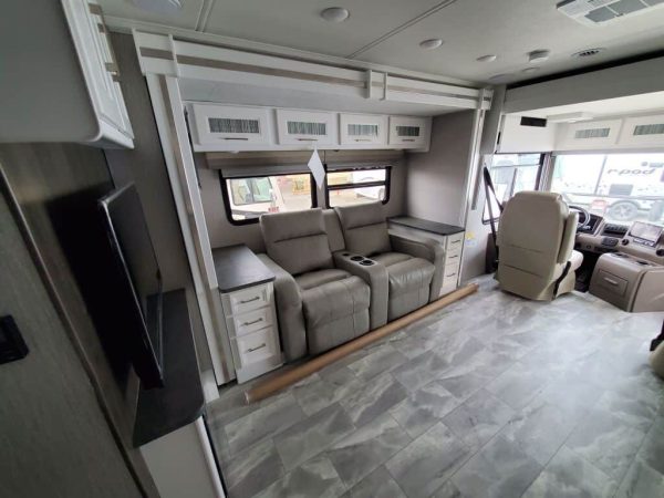 2022 Coachmen Sportscoach 354QS - Image 31