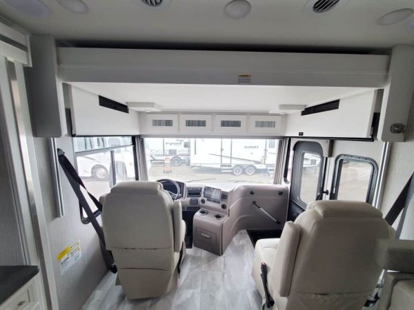2022 Coachmen Sportscoach 354QS - Image 10