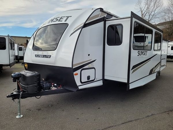 2022 Crossroads Sunset Trail Super Lite 269FK - Image 2