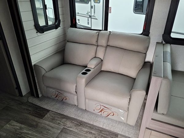 2022 Crossroads Sunset Trail Super Lite 269FK - Image 13