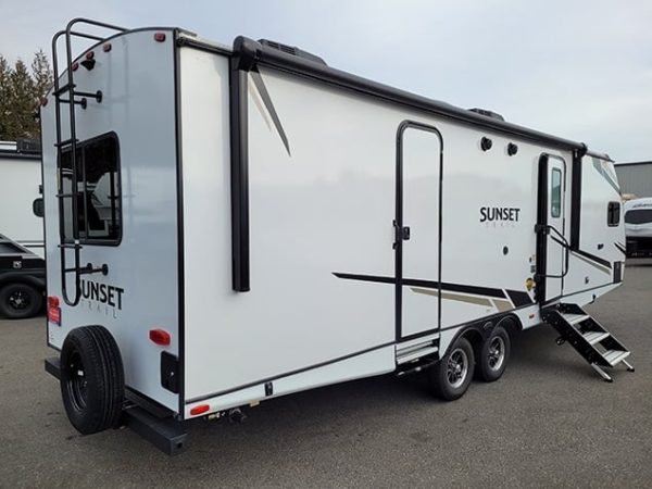 2022 Crossroads Sunset Trail Super Lite 269FK - Image 4