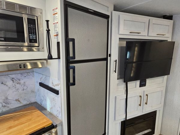 2022 Dutchmen Astoria Travel Trailer 2903BH - Image 22