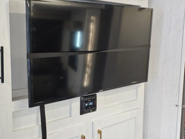 2022 Dutchmen Astoria Travel Trailer 2903BH - Image 23