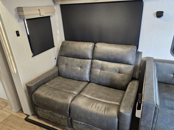 2022 Dutchmen Astoria Travel Trailer 2903BH - Image 25