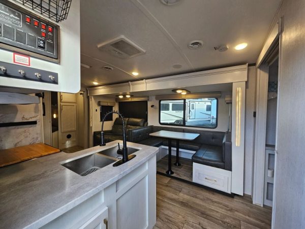 2022 Dutchmen Astoria Travel Trailer 2903BH - Image 6
