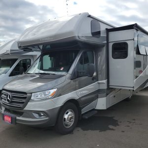2022 Dynamax Isata 3 Series 24FW