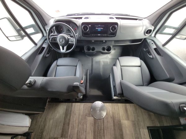 2022 Dynamax Isata 3 Series 24FW - Image 7