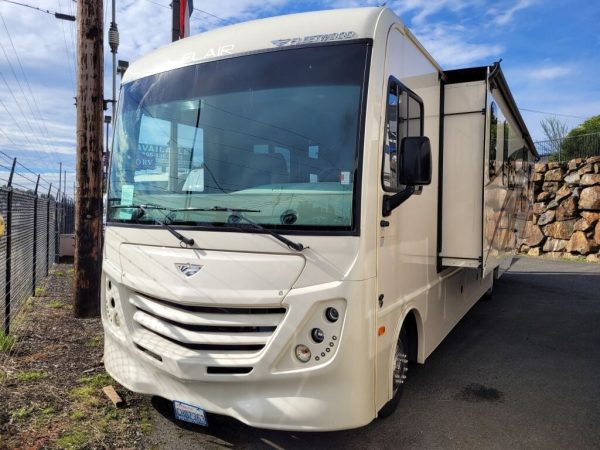 2022 Fleetwood Flair 34J - Image 2