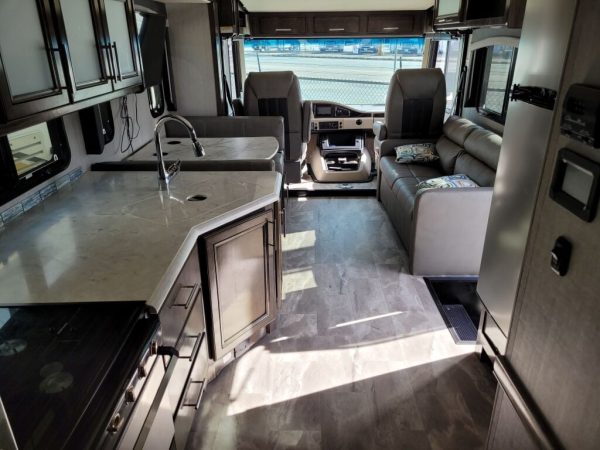 2022 Fleetwood Flair 34J - Image 14
