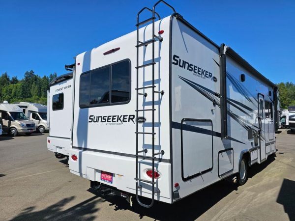 2022 Forest River Sunseeker 3050 - Image 4