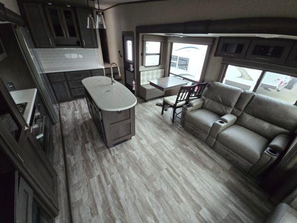 2022 Grand Design Reflection (Fifth Wheel) 337RLS - Image 11