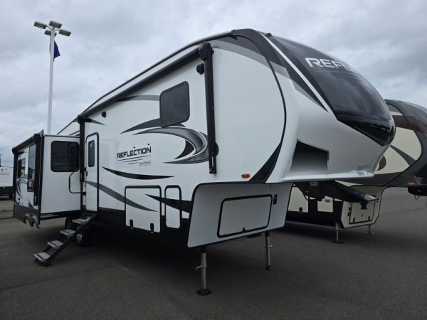 2022 Grand Design Reflection (Fifth Wheel) 337RLS