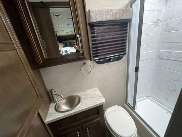 2022 Jayco Melbourne 24R - Image 9