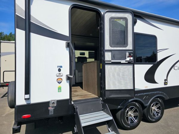 2022 Keystone Cougar Half-Ton 24SABWE - Image 7