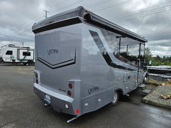 2022 Renegade Vienna 25VRML - Image 6