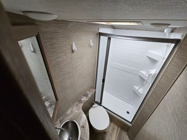 2022 Thor Motor Coach Four Winds 22B - Image 23