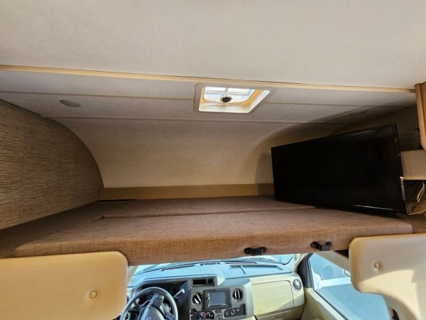 2022 Thor Motor Coach Four Winds 22B - Image 8