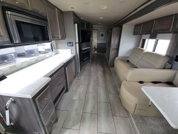 2022 Tiffin Motorhomes Open Road Allegro 36UA - Image 10