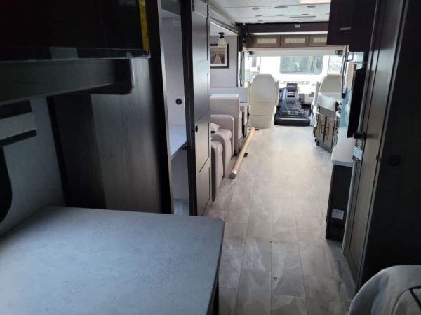 2023 Coachmen Mirada 35ES - Image 11