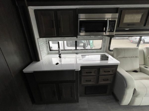 2023 Coachmen Sportscoach RD 402TS - Image 12