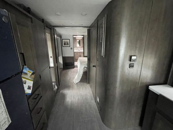 2023 Coachmen Sportscoach RD 402TS - Image 15