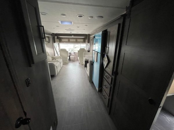 2023 Coachmen Sportscoach RD 402TS - Image 18