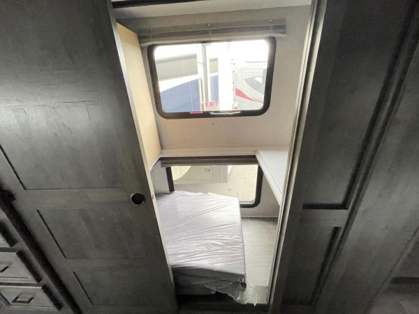 2023 Coachmen Sportscoach RD 402TS - Image 19