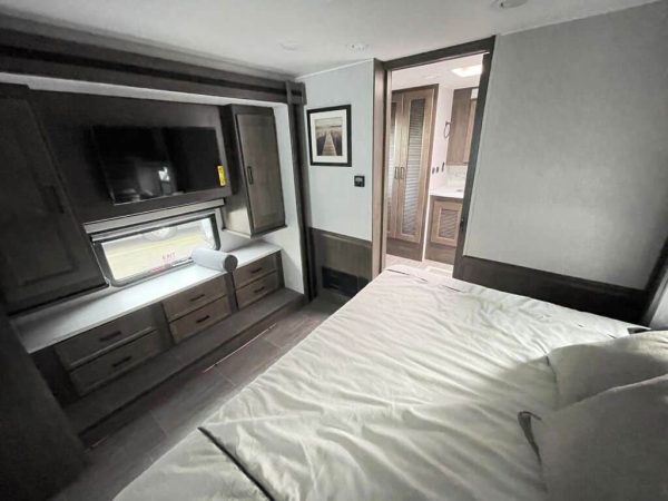 2023 Coachmen Sportscoach RD 402TS - Image 21