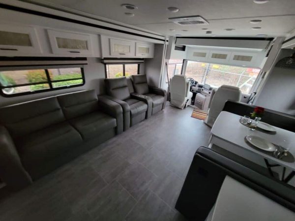 2023 Coachmen Sportscoach RD 403QS - Image 9