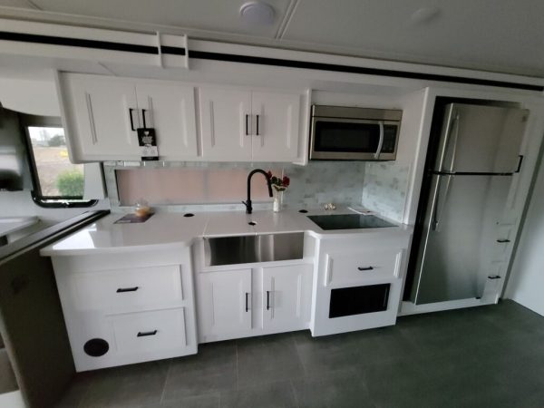 2023 Coachmen Sportscoach RD 403QS - Image 10
