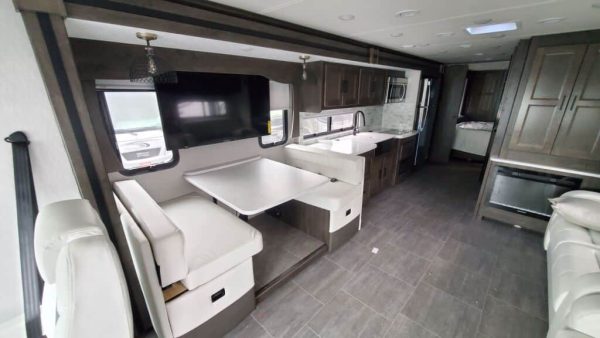 2023 Coachmen Sportscoach RD 403QS - Image 11