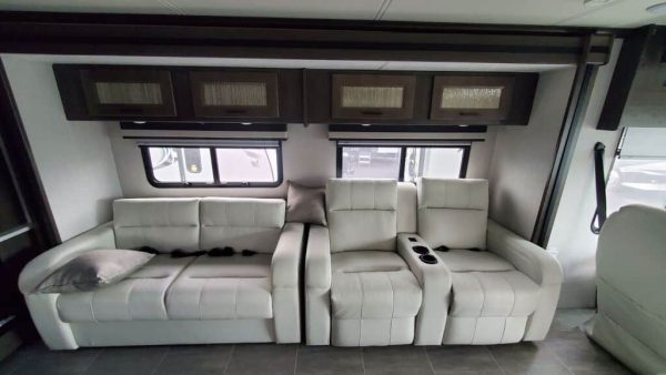 2023 Coachmen Sportscoach RD 403QS - Image 12
