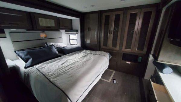 2023 Coachmen Sportscoach RD 403QS - Image 17