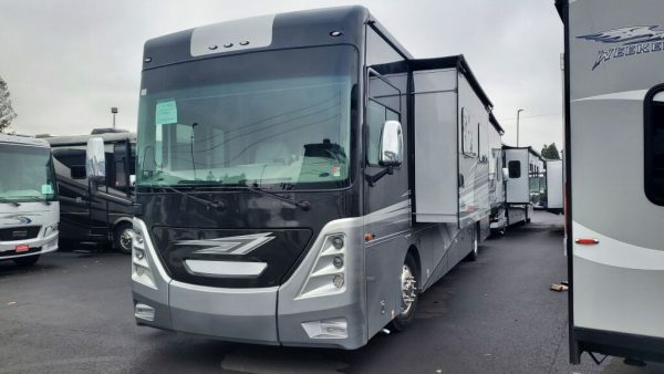 2023 Coachmen Sportscoach RD 403QS - Image 3